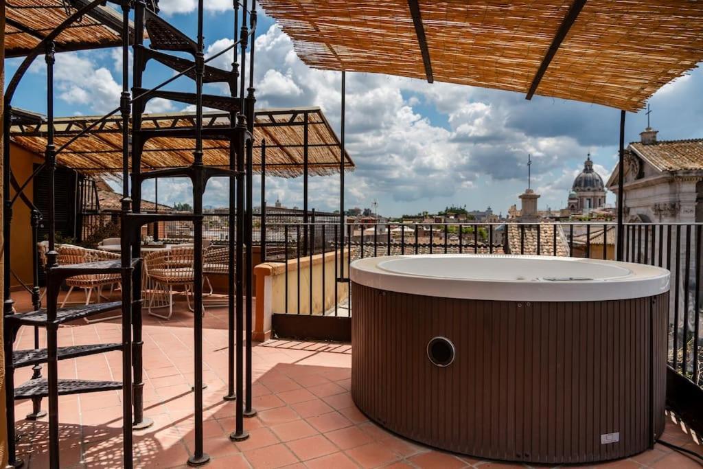 Sky Domus Historic Center Penthouse With Jacuzzi * Rome